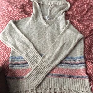 Cropped sweater with hoodie
